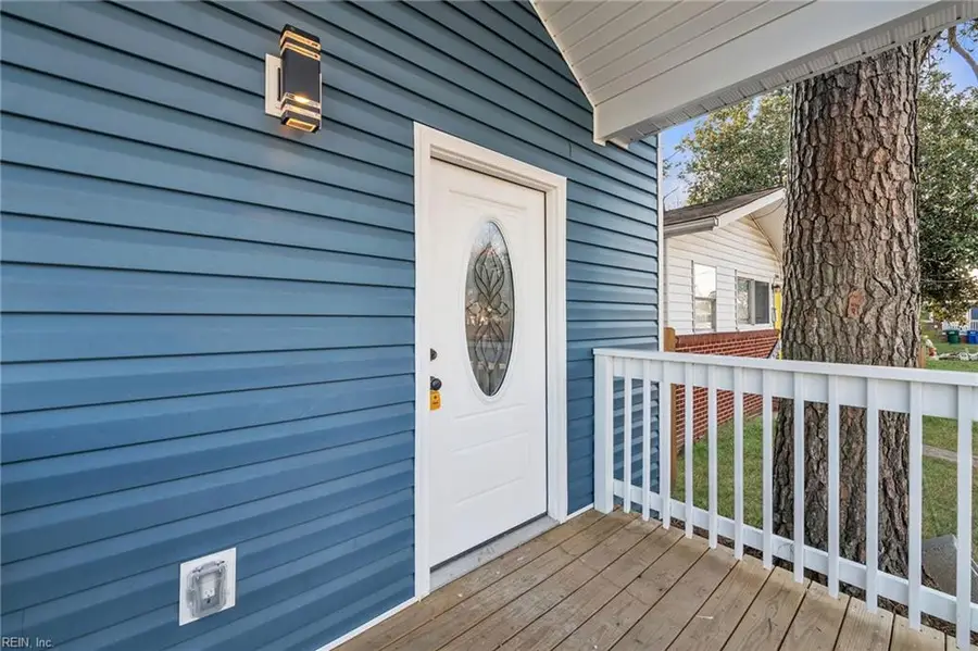 2106 Chestnut Avenue, Newport News, VA 23607 - #3