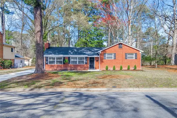 4 Dundee Road, Hampton, VA 23669