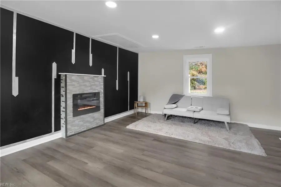 7 E Lewis Road, Hampton, VA 23666 - #2