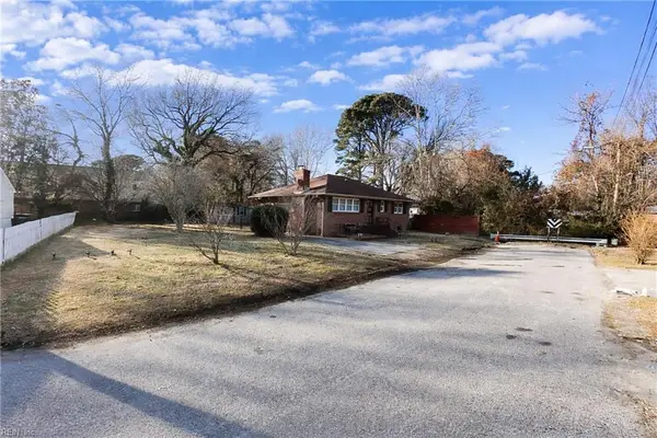 51 Calhoun Street, Hampton, VA 23669