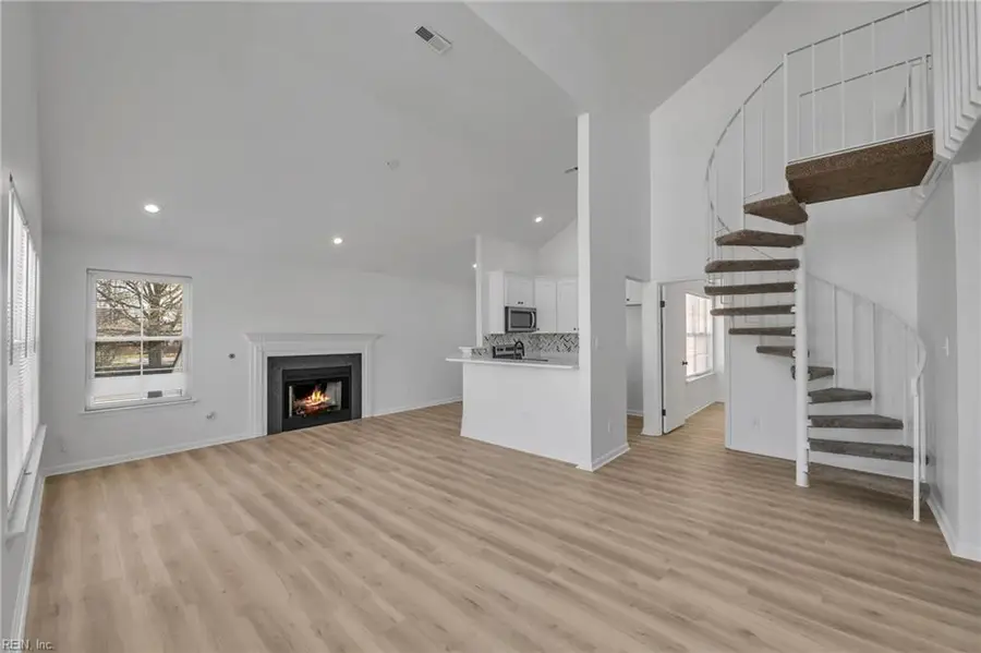 4121 Laurel Green Circle, Virginia Beach, VA 23456 - #3