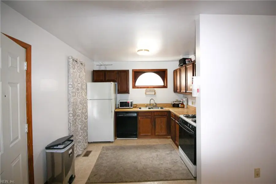 121 Broad Street, Portsmouth, VA 23707 - #3