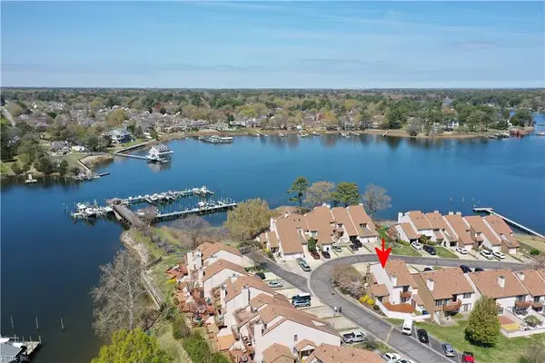 53 Sandie Point Lane, Portsmouth, VA 23701