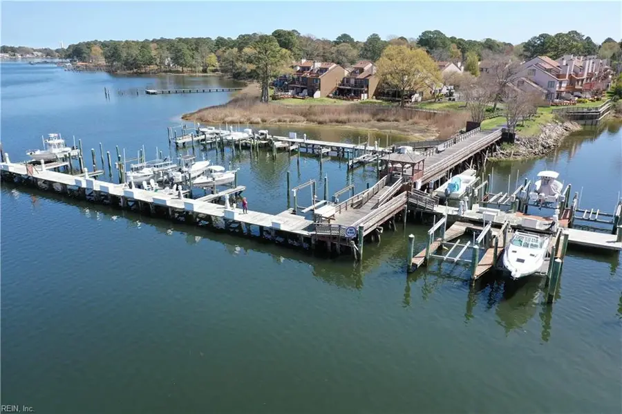 53 Sandie Point Lane, Portsmouth, VA 23701 - #2