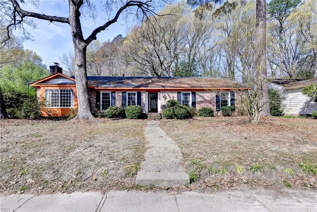 682 Village Green Parkway, Newport News, VA 23602 - #1