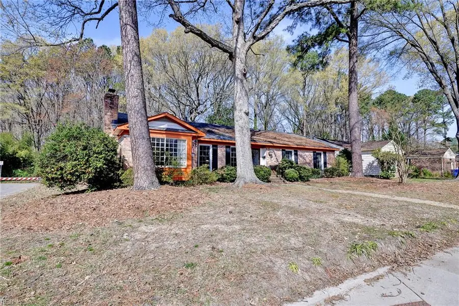 682 Village Green Parkway, Newport News, VA 23602 - #3