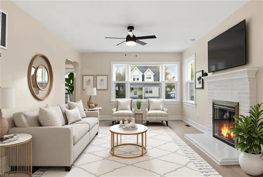 3204 Roanoke Avenue, Newport News, VA 23607 - #3