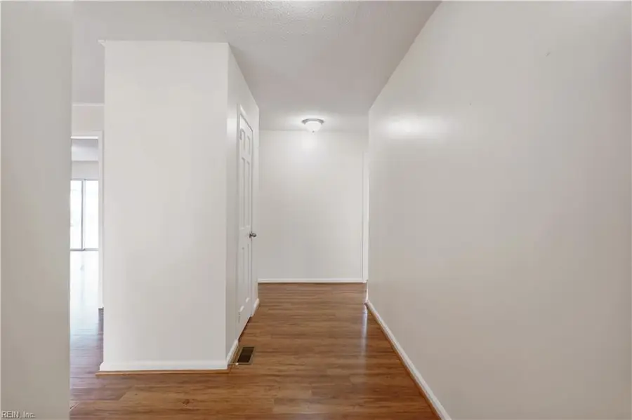592 Windjammer Crescent, Newport News, VA 23602 - #3