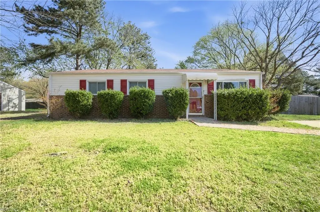 3301 Opoho Crescent, Chesapeake, VA 23321 - #1