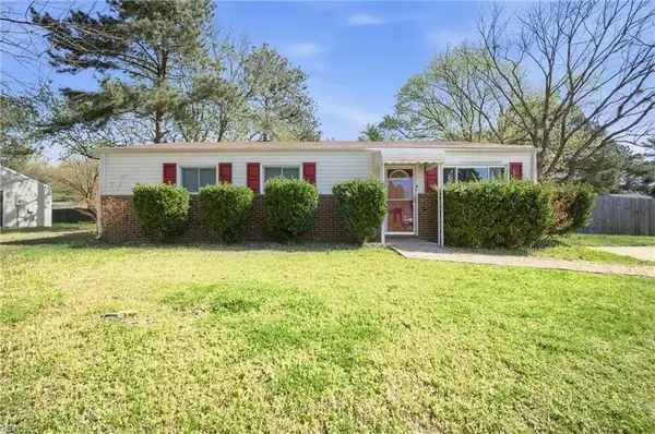 3301 Opoho Crescent, Chesapeake, VA 23321