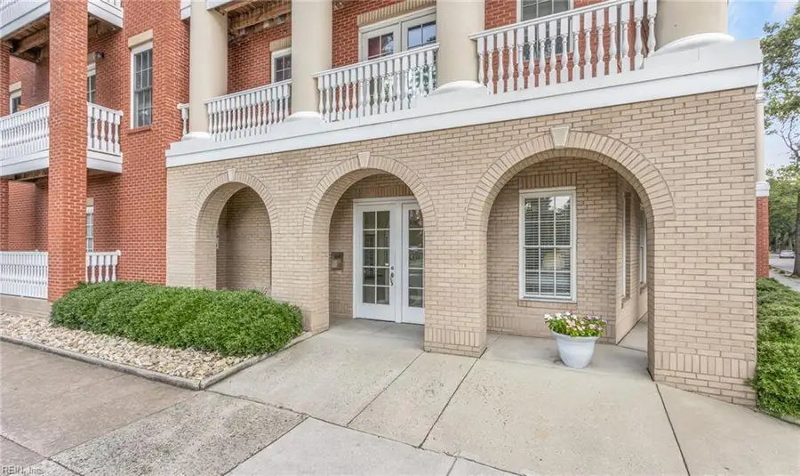 450 W Princess Anne Road #206, Norfolk, VA 23517 - #2