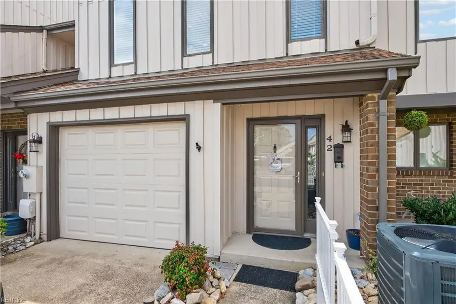 42 Sandie Point Lane, Portsmouth, VA 23701 - #2