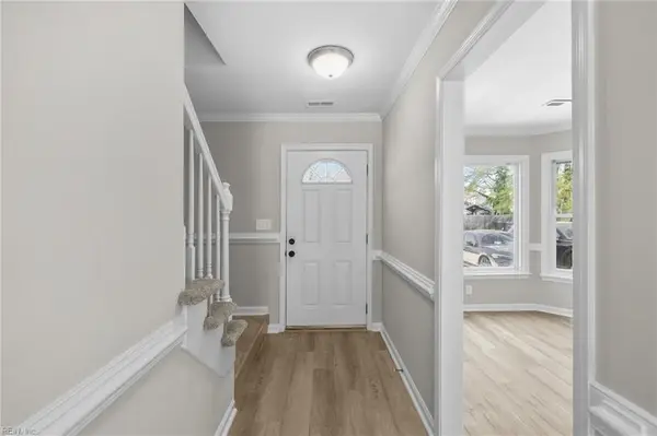 2409 Rennie Drive, Virginia Beach, VA 23454