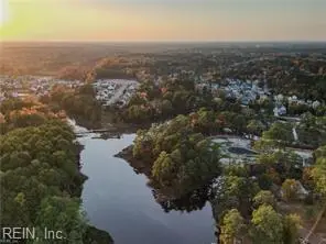 1906 Mccoy Rd, Chesapeake, VA 23323