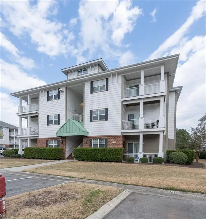 4332 Hillingdon Bend #104, Chesapeake, VA 23321 - #1