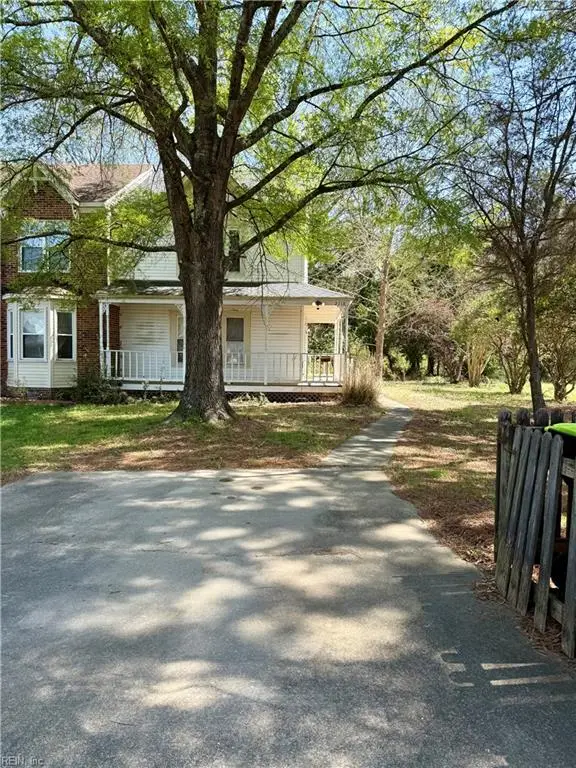 2118 Queen Annes Court, Carrollton, VA 23314