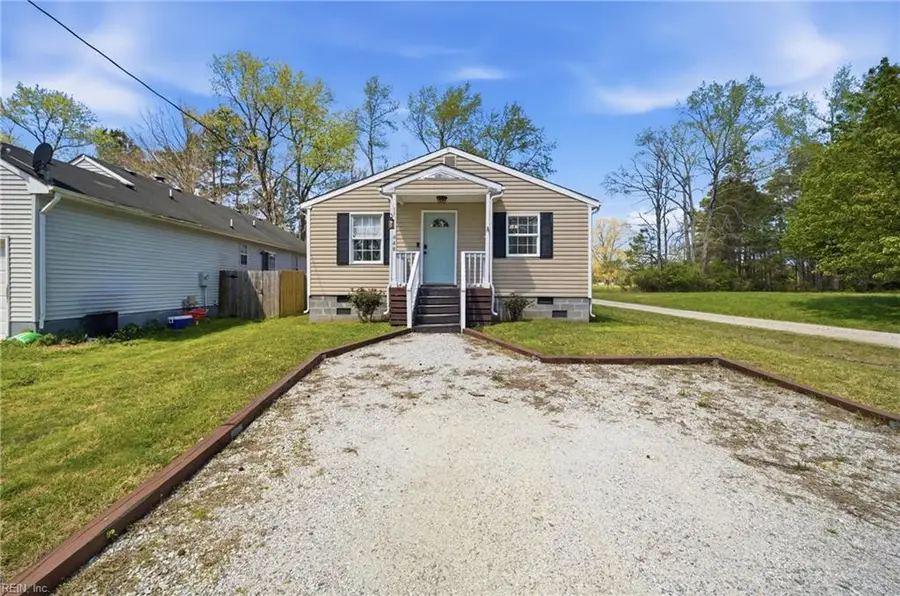 648 Luther St, Chesapeake, VA 23322 - #2