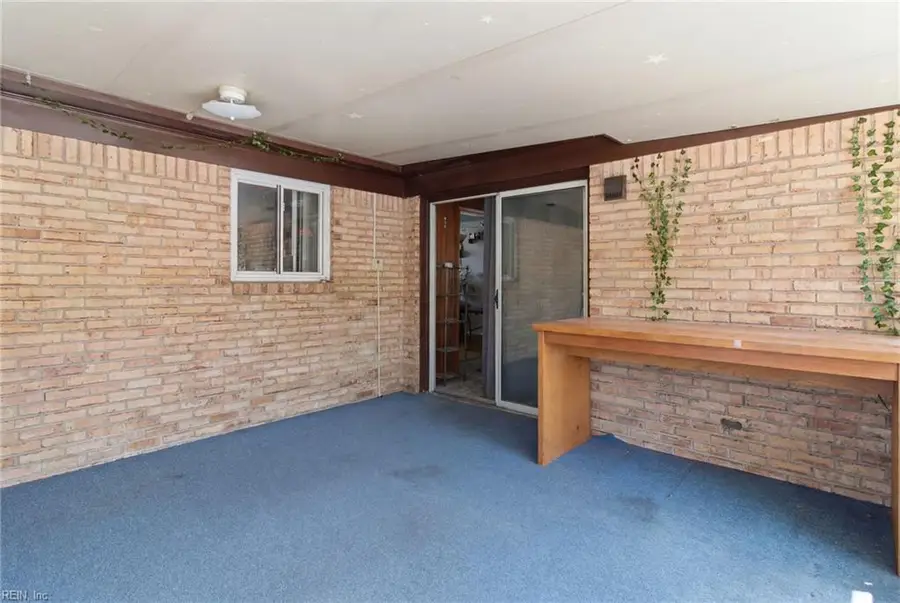 505 Scarborough Drive, Chesapeake, VA 23322 - #3