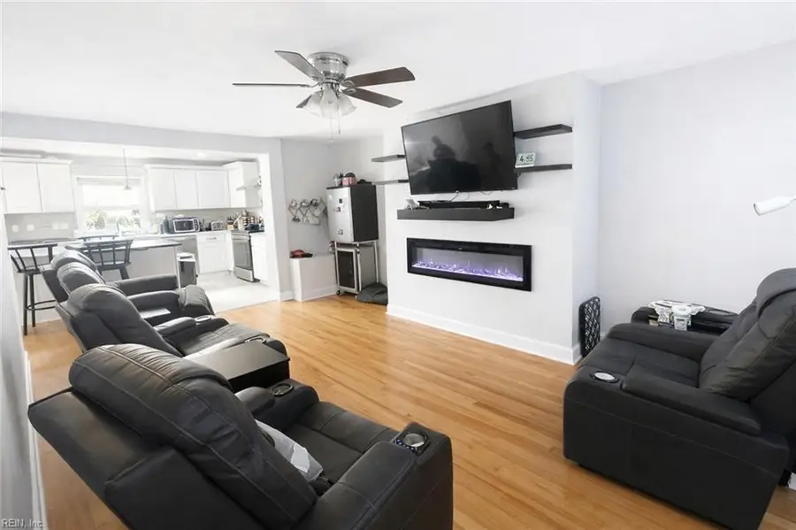 9 Suburban Pkwy, Hampton, VA 23661 - #3