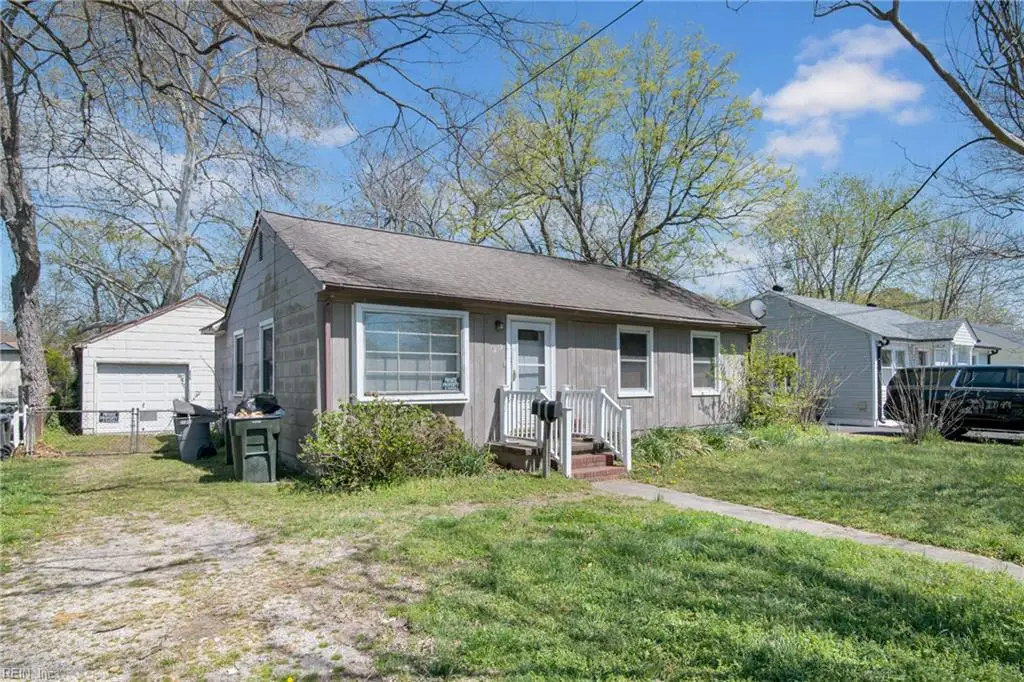 215 Courtney Drive, Hampton, VA 23669 - #1