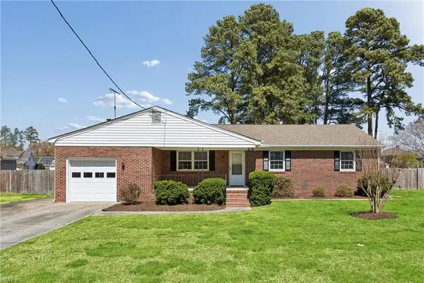 18 Magnolia Lane, Poquoson, VA 23662