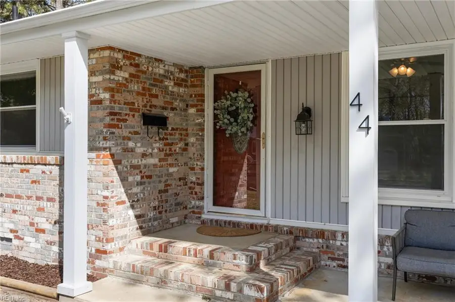 44 Gainsborough Place, Newport News, VA 23608 - #3