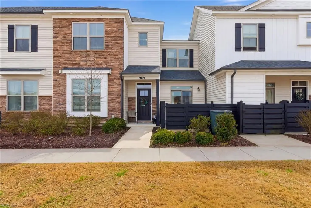 909 Kathy Ann Way W, Carrollton, VA 23314 - #1