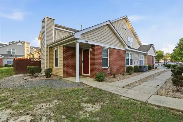 713 Oak Mill Lane, Newport News, VA 23602
