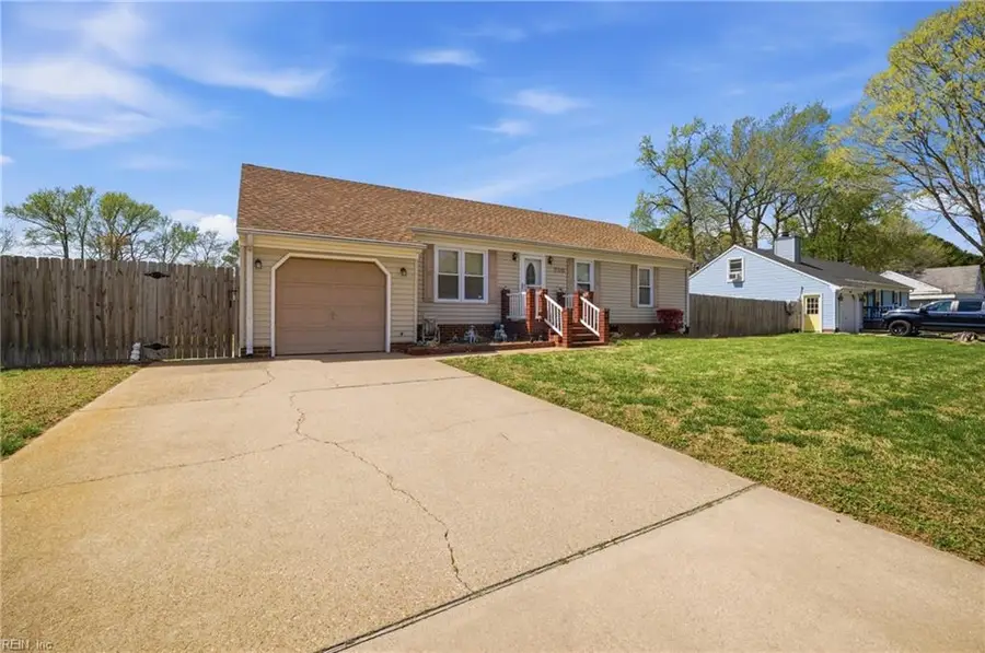 716 Albemarle Court, Chesapeake, VA 23322 - #2