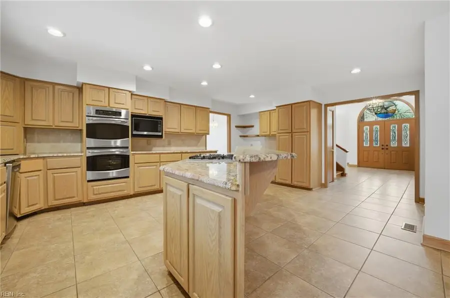 204 Mallard Lane, Yorktown, VA 23692 - #2