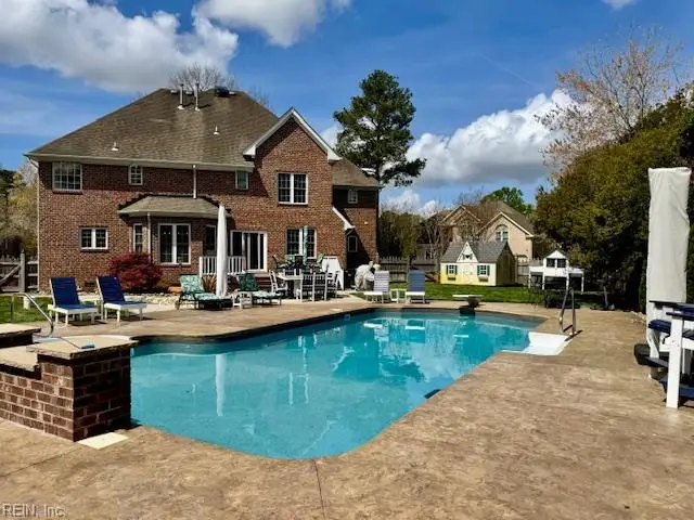 715 Wentworth Drive, Chesapeake, VA 23322 - #2