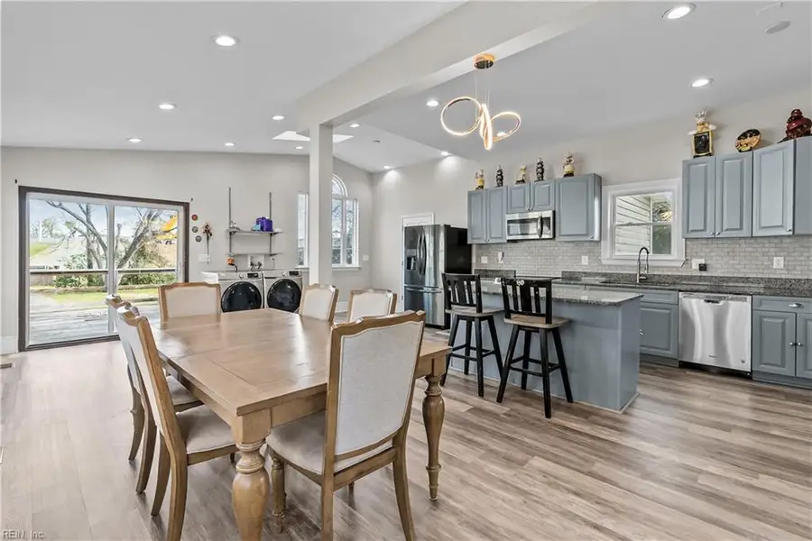 421 E Pembroke Avenue, Hampton, VA 23669 - #3