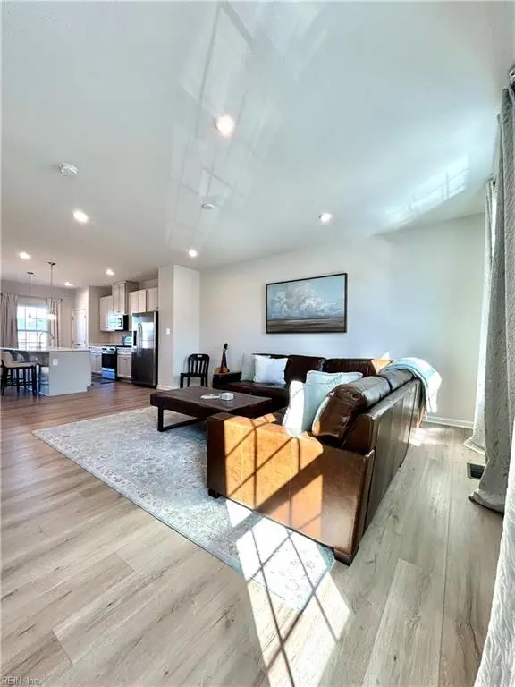 4106 Riverside Drive, Chesapeake, VA 23321 - #3