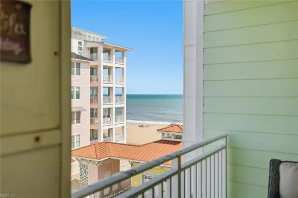 3738 Sandpiper Road #301B, Virginia Beach, VA 23456