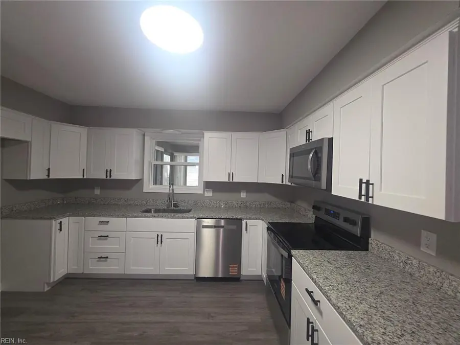 536 Southgate Avenue, Virginia Beach, VA 23462 - #2