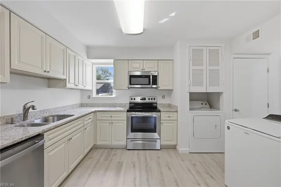 1436 E Tanners Creek Drive, Norfolk, VA 23513 - #3