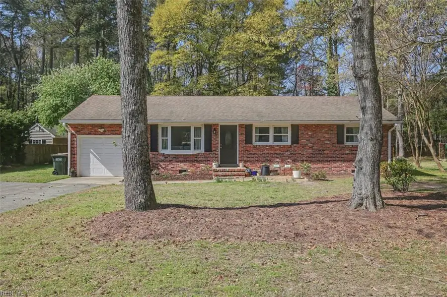 205 Old Lakeside Drive Drive, Yorktown, VA 23692 - #2