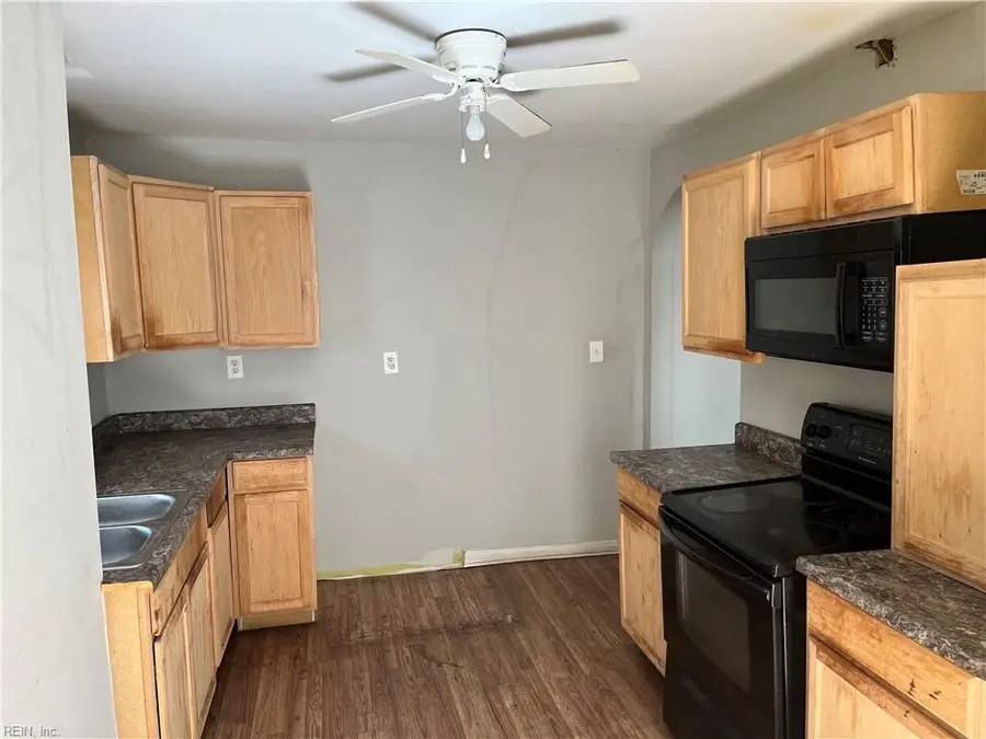 3413 Roanoke Avenue, Newport News, VA 23607 - #2