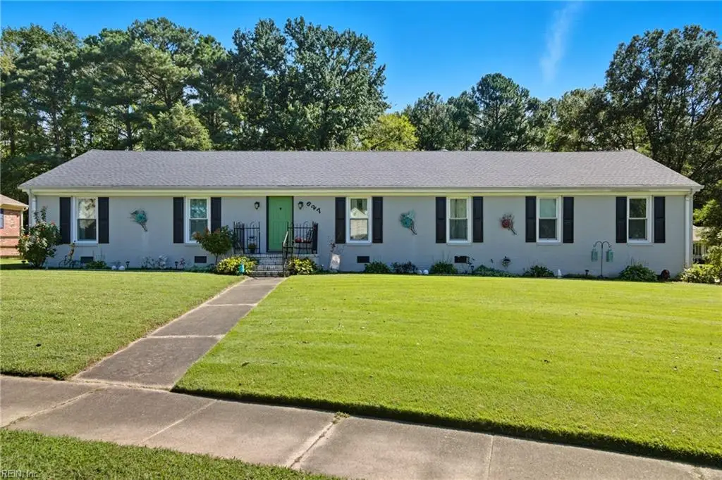 627 Luray Terrace, Chesapeake, VA 23322 - #1