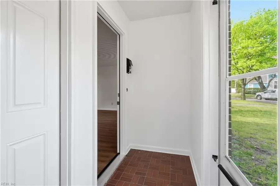 9554 Lakeside Drive, Norfolk, VA 23503 - #3