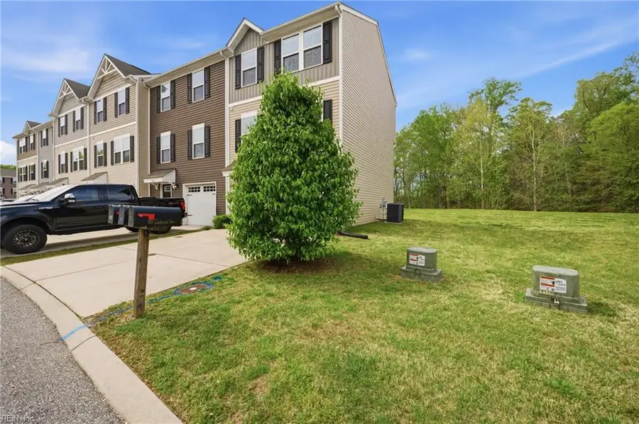 901 Lakeview Cove, Smithfield, VA 23430 - #3