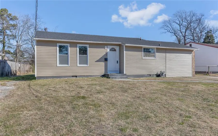 612 River Creek Road, Chesapeake, VA 23320 - #2