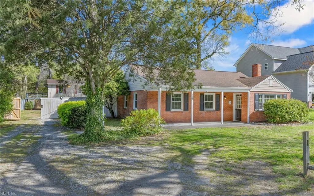 325 Fox Hill Road, Hampton, VA 23669 - #1