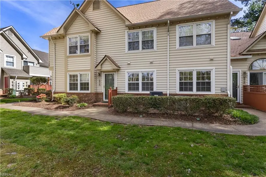 401 Bracknell Arch #E, Chesapeake, VA 23320 - #3