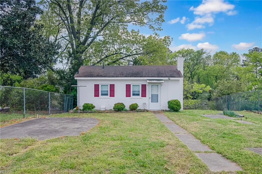 8 Magnolia Place, Hampton, VA 23669 - #3