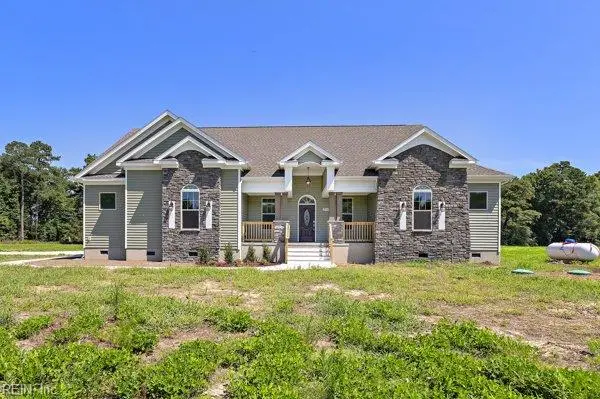 283 Lawnes Neck Drive, Smithfield, VA 23430 - #2