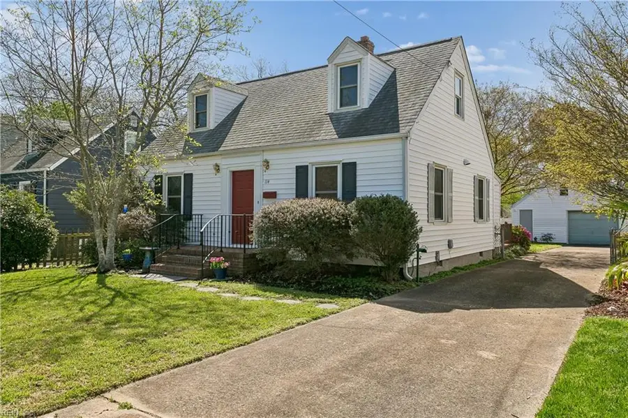 114 Cambridge Place, Hampton, VA 23669 - #2