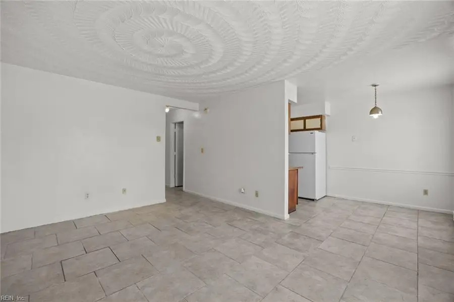 712 Roswell Avenue, Norfolk, VA 23504 - #2