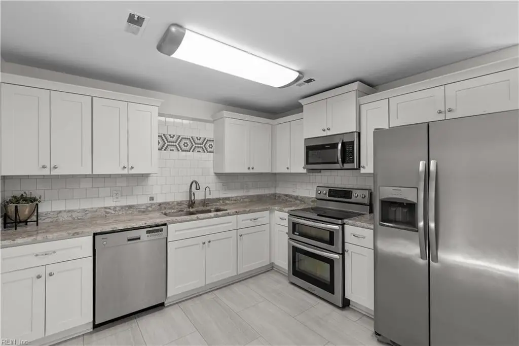 406 Stalham Road, Chesapeake, VA 23325 - #1