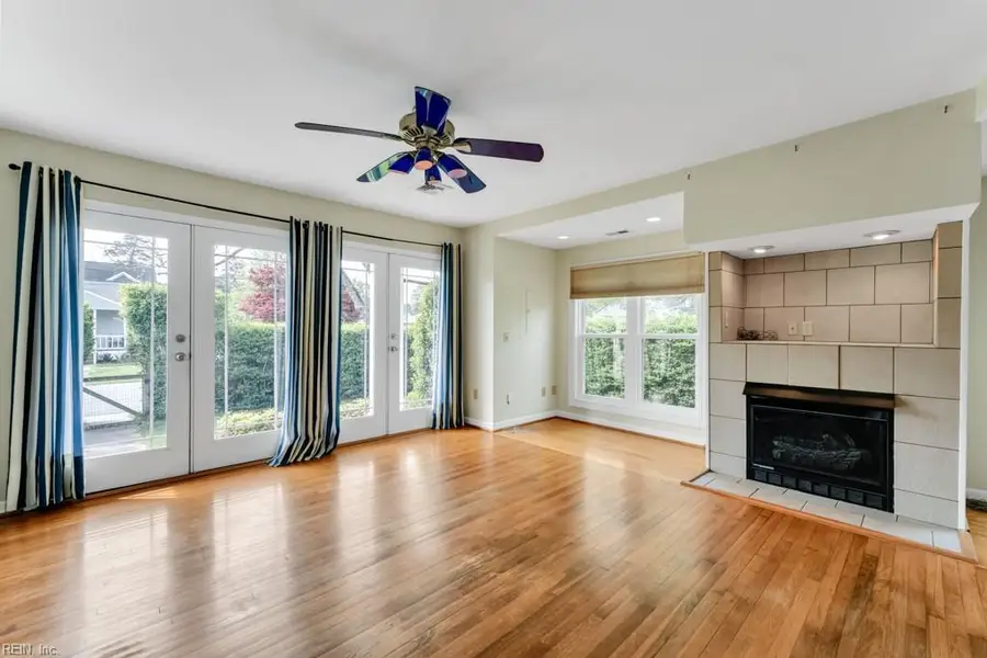 815 Delaware Avenue, Virginia Beach, VA 23451 - #3